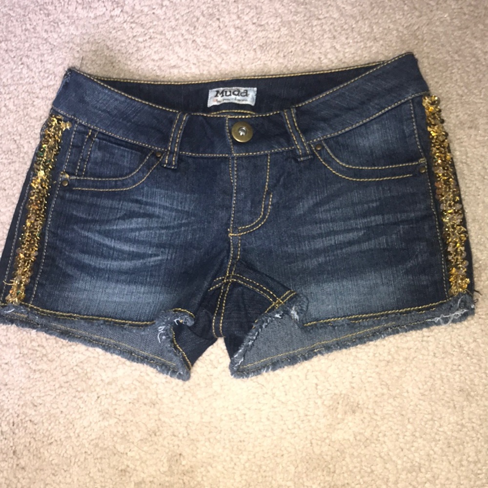 Miudd Daisy dukes jean shorts